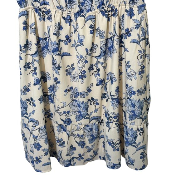 Love & Promises Blue & White Floral Dress with Short Ruffle Sleeves - Size Small - Picture 10 of 10